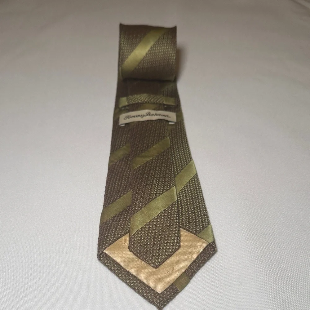 Tommy Bahama Olive and Chocolate Men's Silk Tie